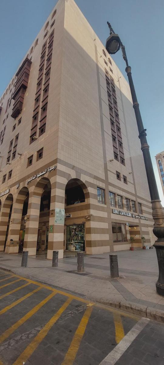 Rabwat Al Safwa Golden Hotel - main image