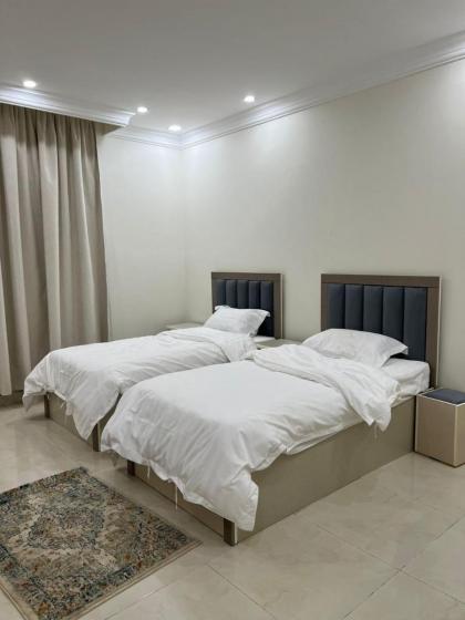 Luxurious Family 3 Bedrooms apartment 10 Mins Drive to Al-Masjid Nabawi - Qaswarah residence - image 15