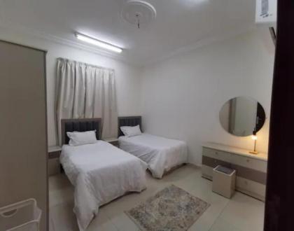 Luxurious Family 3 Bedrooms apartment 10 Mins Drive to Al-Masjid Nabawi - Qaswarah residence - image 8