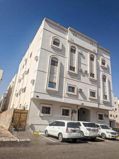 Apartments 3B and 4B near Haram and Mount Uhud in Bani Harithah by NMB Property - image 11