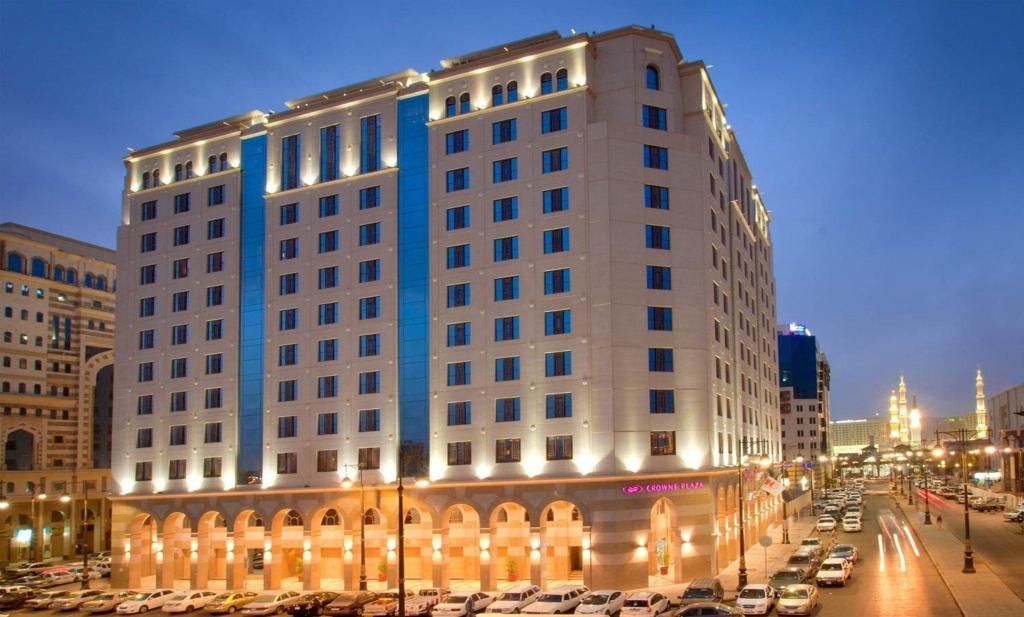 Crowne Plaza Madinah - main image