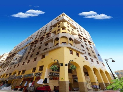 Al Mokhtara Golden Hotel - image 1