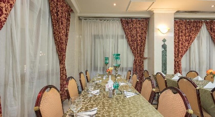 Al Mokhtara Golden Hotel - image 15