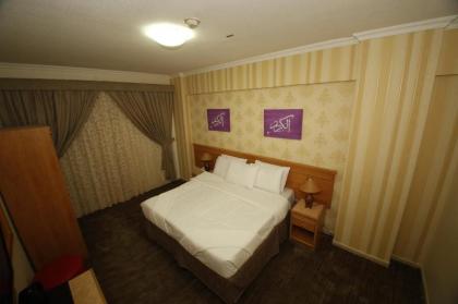 Guest Time Hotel - image 9