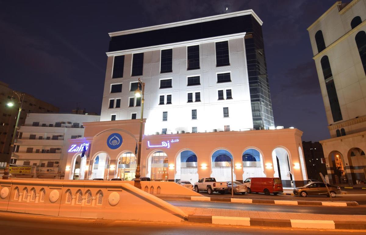 Zaha Al Munawara Hotel - image 2