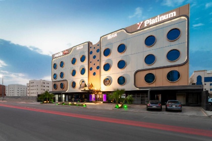 Y Platinum Hotel - image 1