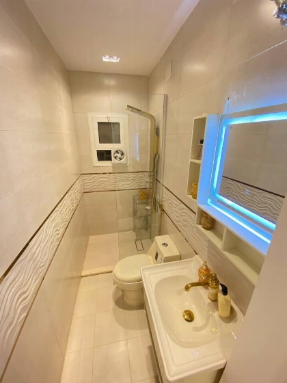 Two Bedroom in Luxury Apartment - image 3