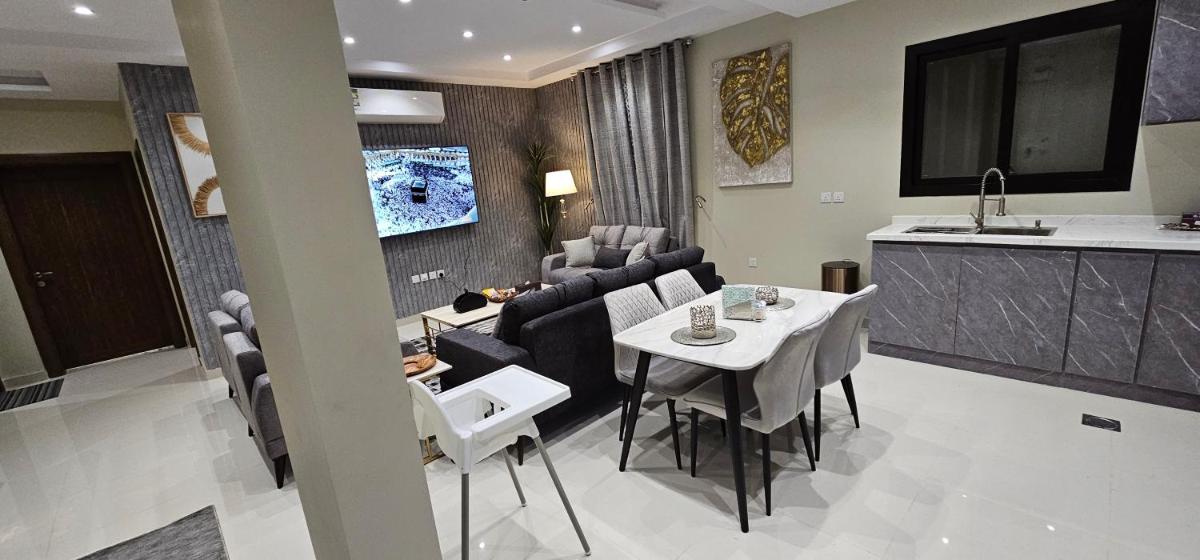 Modern Apartment of 3 Bedrooms 5 minutes to Haram - main image