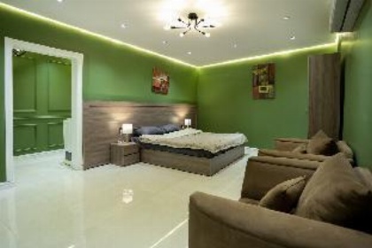 Spacious 3-Bedroom Apartment Near Prophet's Mosque - image 13